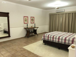 Casa dos Sonhos no Condomínio Acapulco, Guarujá